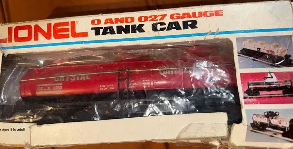 Lionel O and O27 Gauge Crystal 3-Dome Tank Car C.C.L.X. 9363